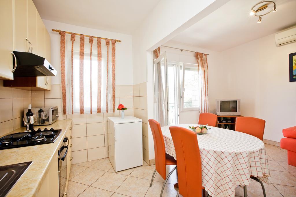 Villa Stana Vinišće Exterior foto