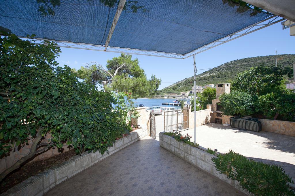 Villa Stana Vinišće Exterior foto