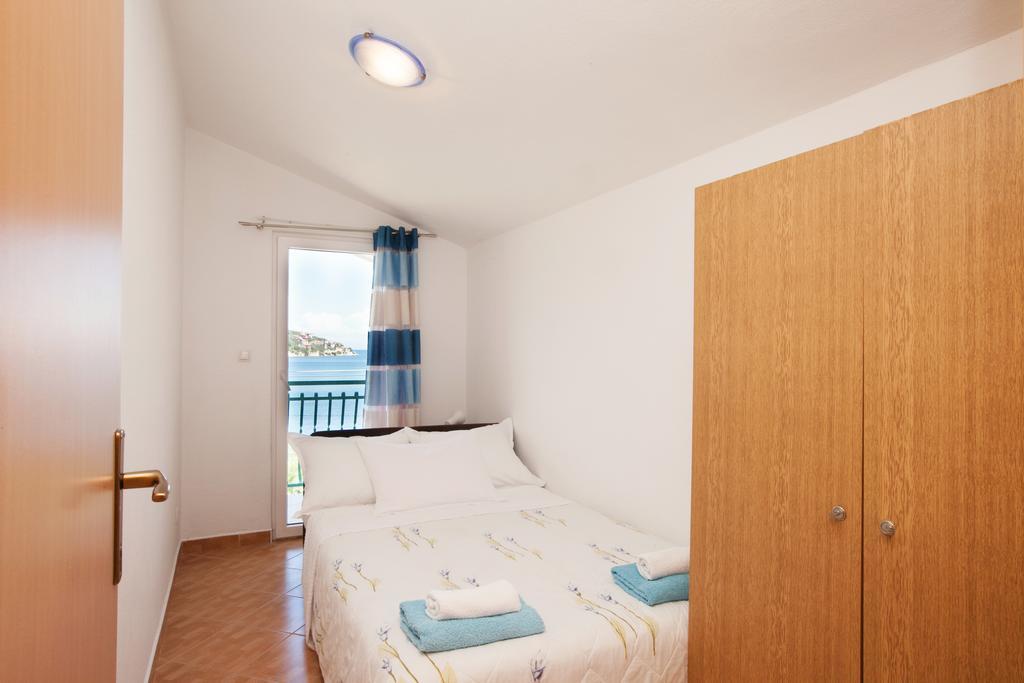 Villa Stana Vinišće Exterior foto